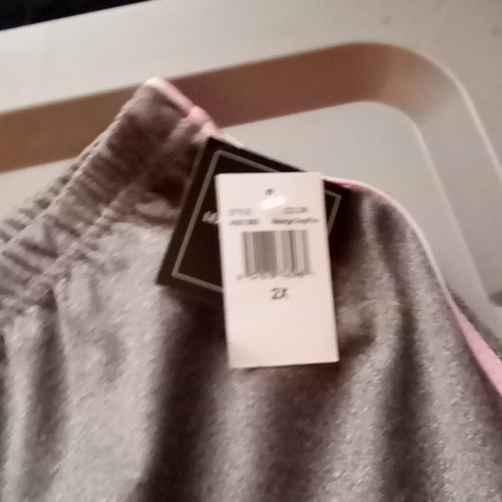 Pants - Picture 2 of 4